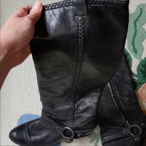Frye Vicki Black Boots - Picture 3 of 10